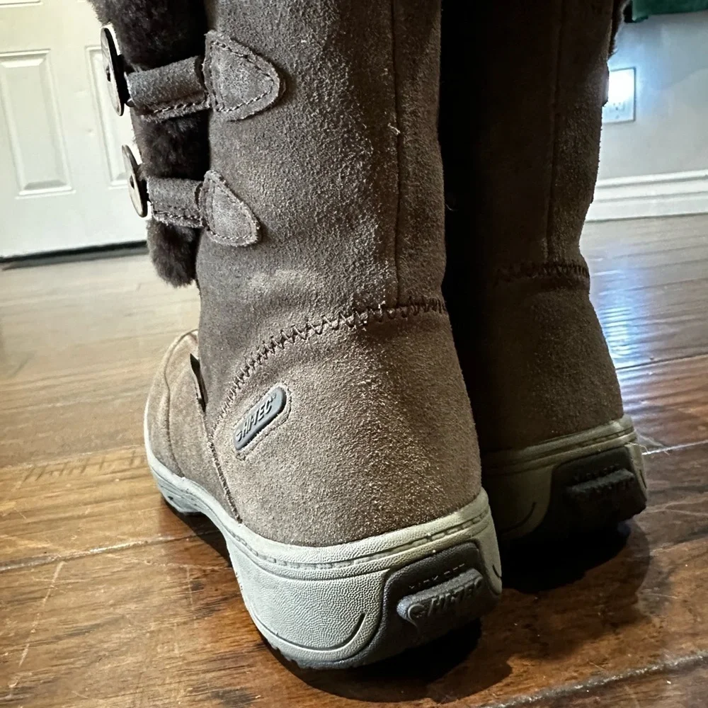 Hi-Tec Vlite Thinsulate Waterproof Chukkas Brown and‎ Black Winter Boots Size 7